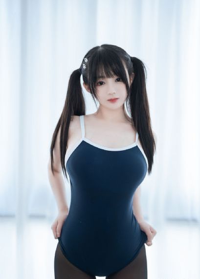 欧洲美女与动交zoz0z喝奶水