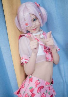 强袭魔女