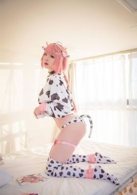 办公室里的女教师3