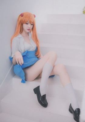 小妖精抬起臀嗯啊h快穿np视频